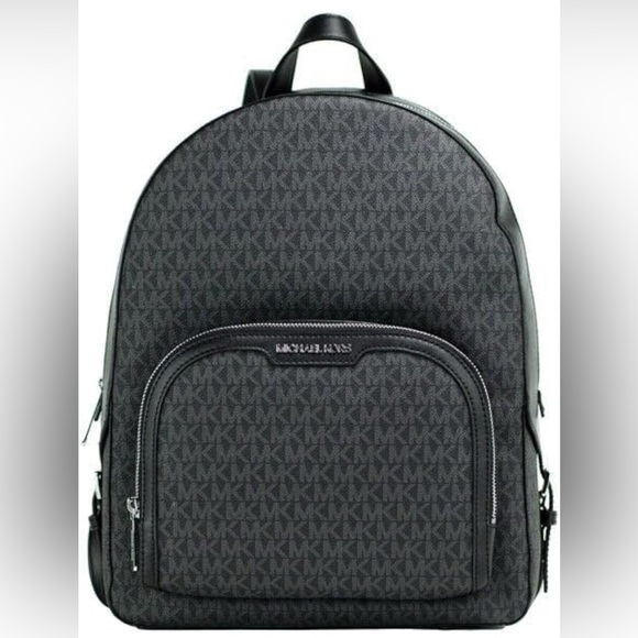 Meet your Posher, Jennifer - Picture 5 of 6